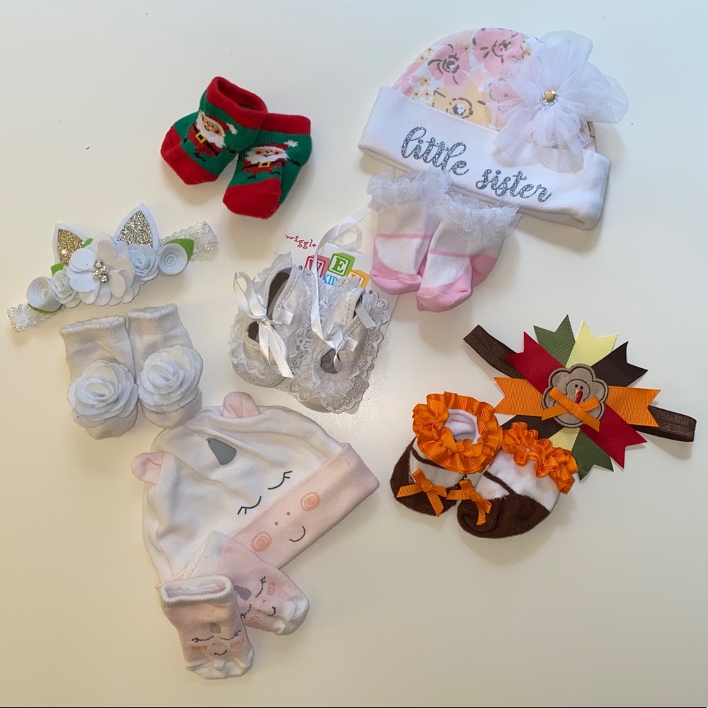 Lot of Baby Socks - with matching bows or beanies